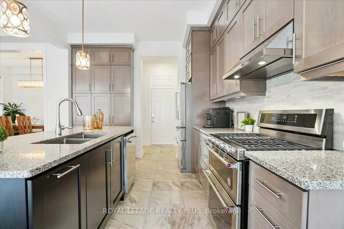 1416, Lakeport, 1010 - JM Joshua Meadows, Oakville