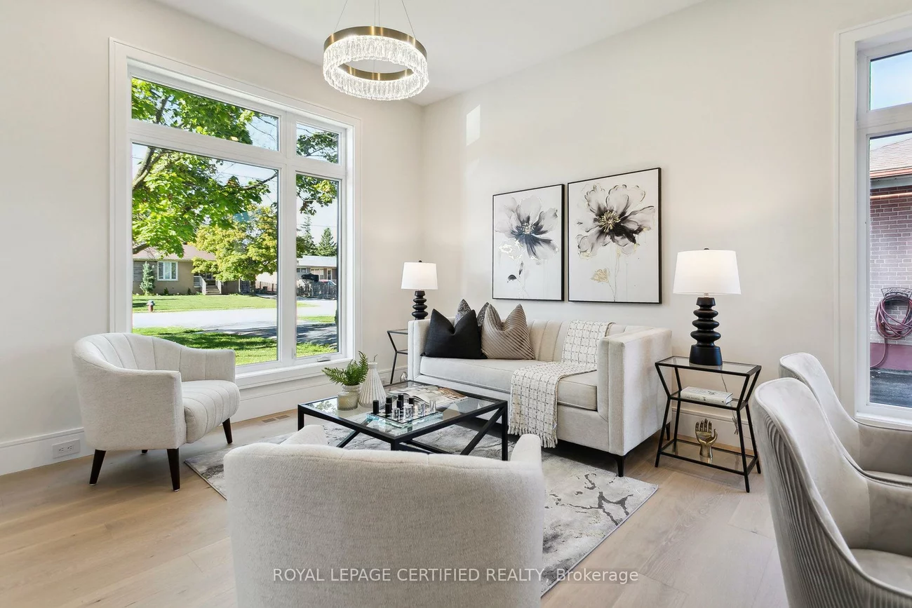 2082, Bridge, 1020 - WO West, Oakville