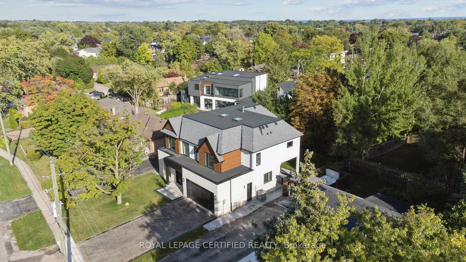 2082, Bridge, 1020 - WO West, Oakville