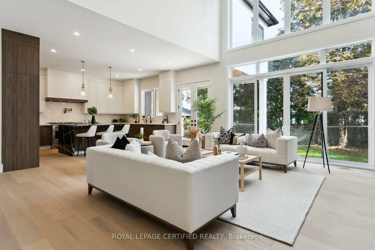 2082, Bridge, 1020 - WO West, Oakville