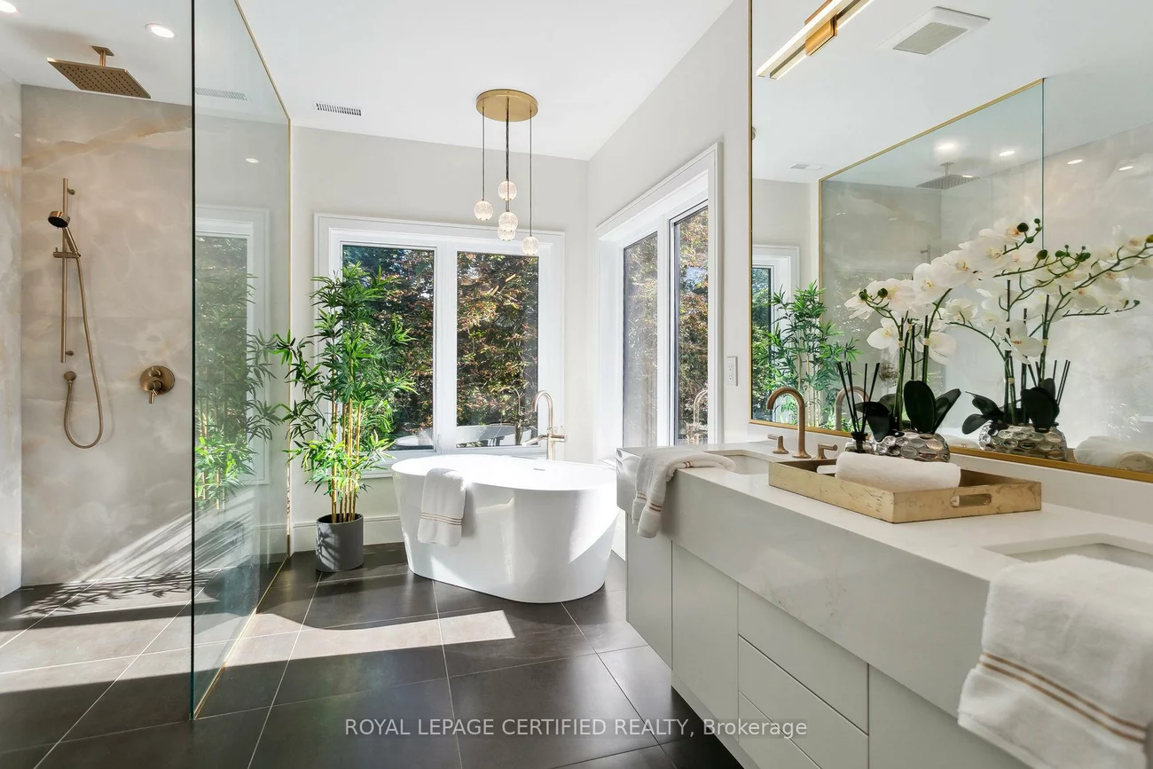 2082, Bridge, 1020 - WO West, Oakville