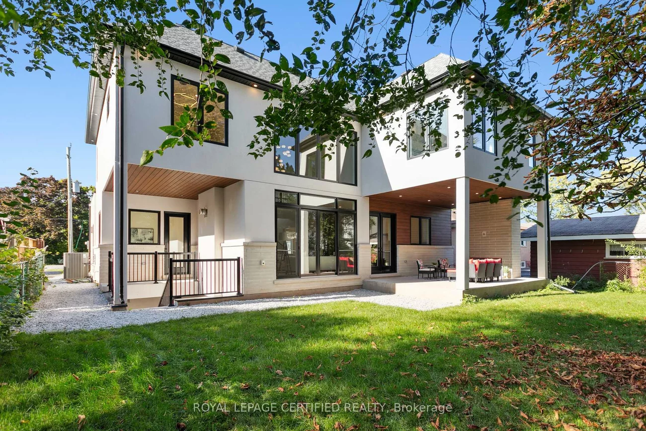 2082, Bridge, 1020 - WO West, Oakville