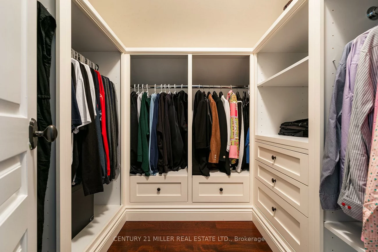 80, Cox, 1011 - MO Morrison, Oakville