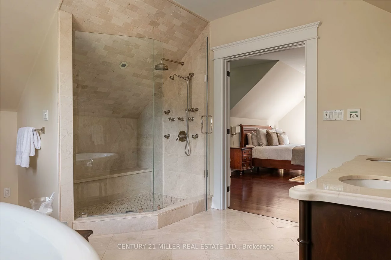80, Cox, 1011 - MO Morrison, Oakville