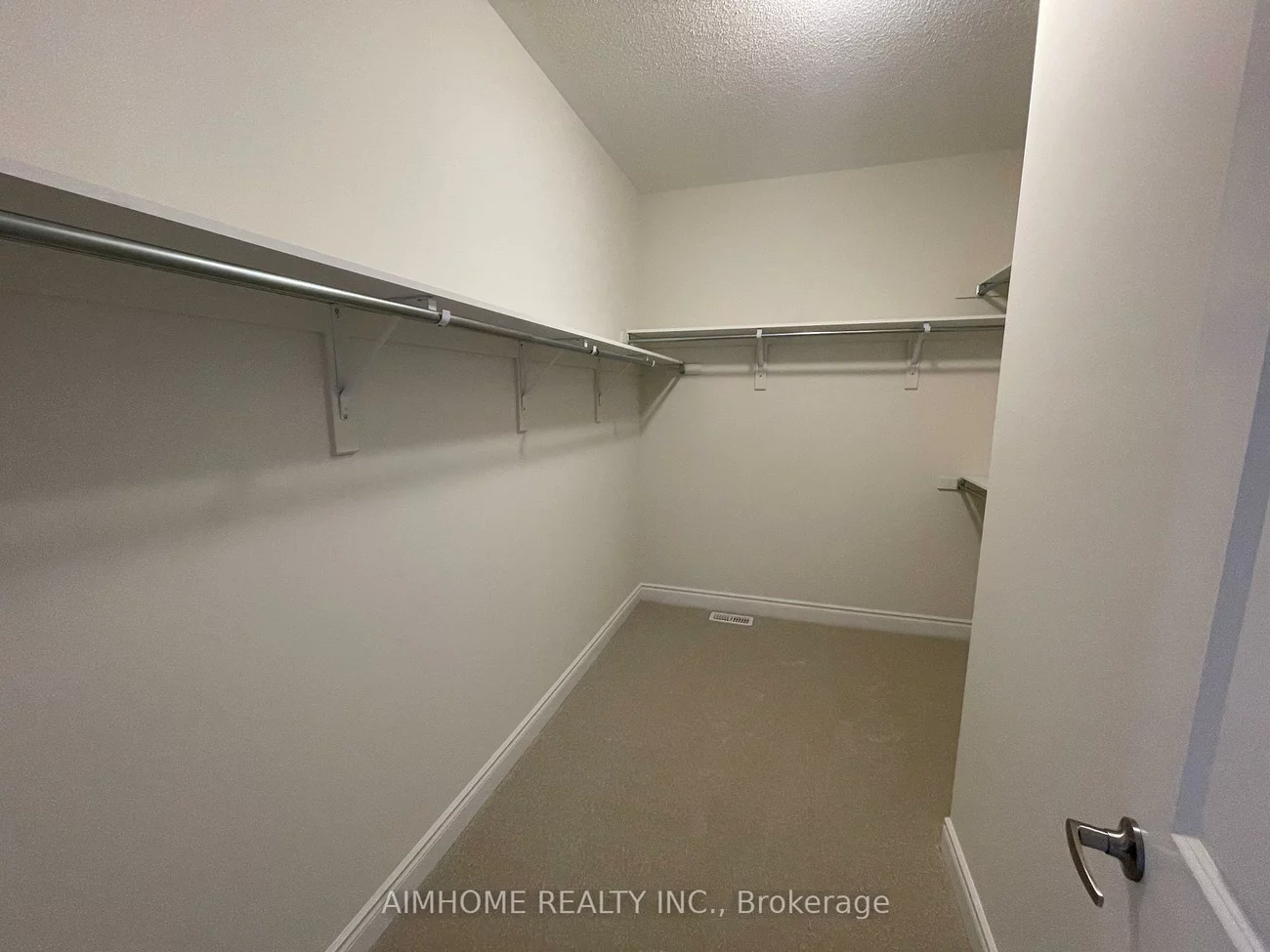 3453, Mosley, 1008 - GO Glenorchy, Oakville
