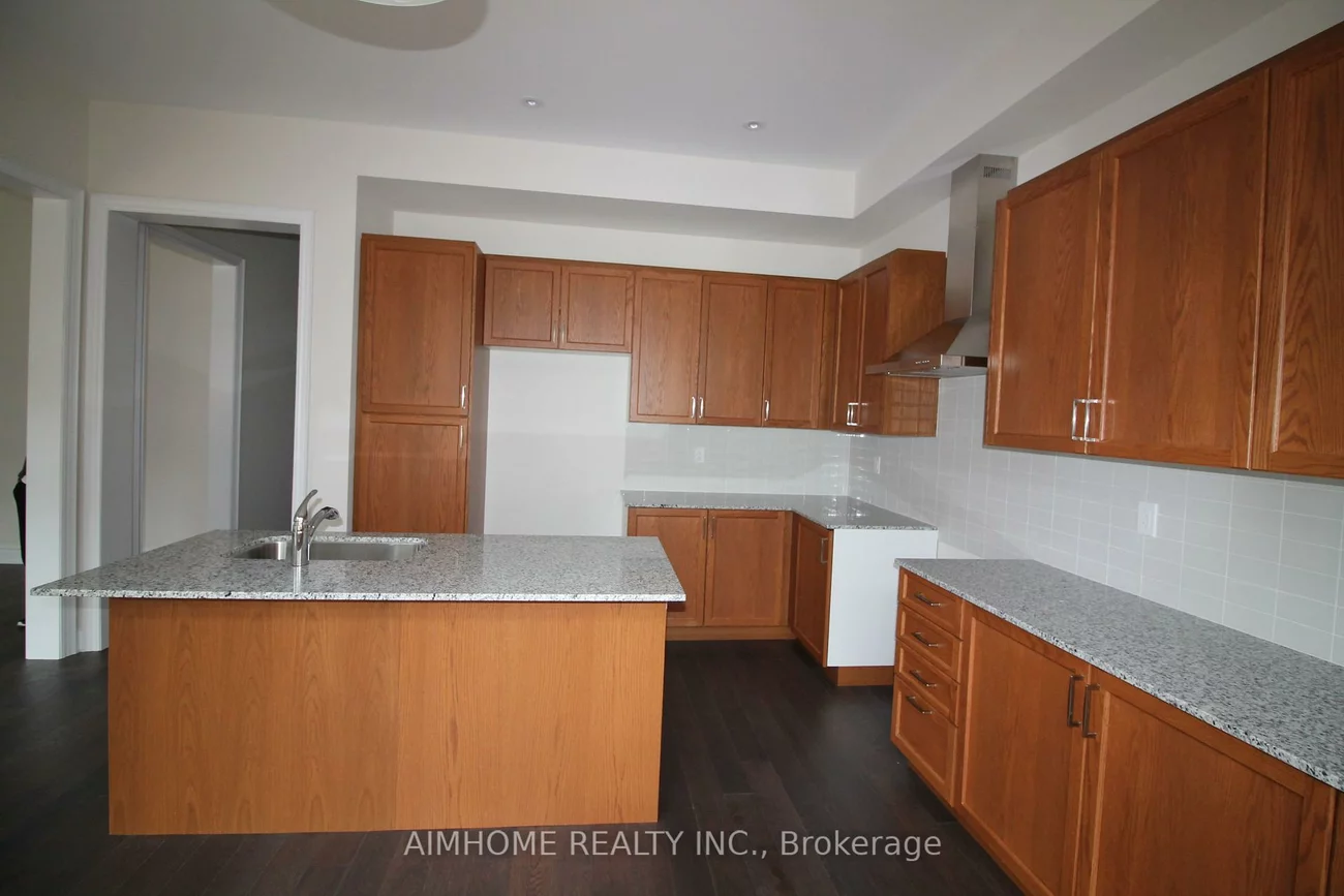 3453, Mosley, 1008 - GO Glenorchy, Oakville