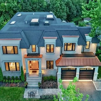 1486, Pembroke, 1003 - CP College Park, Oakville
