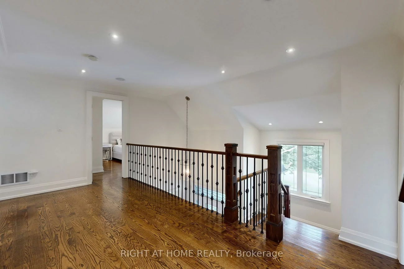 490, Orchard, 1020 - WO West, Oakville