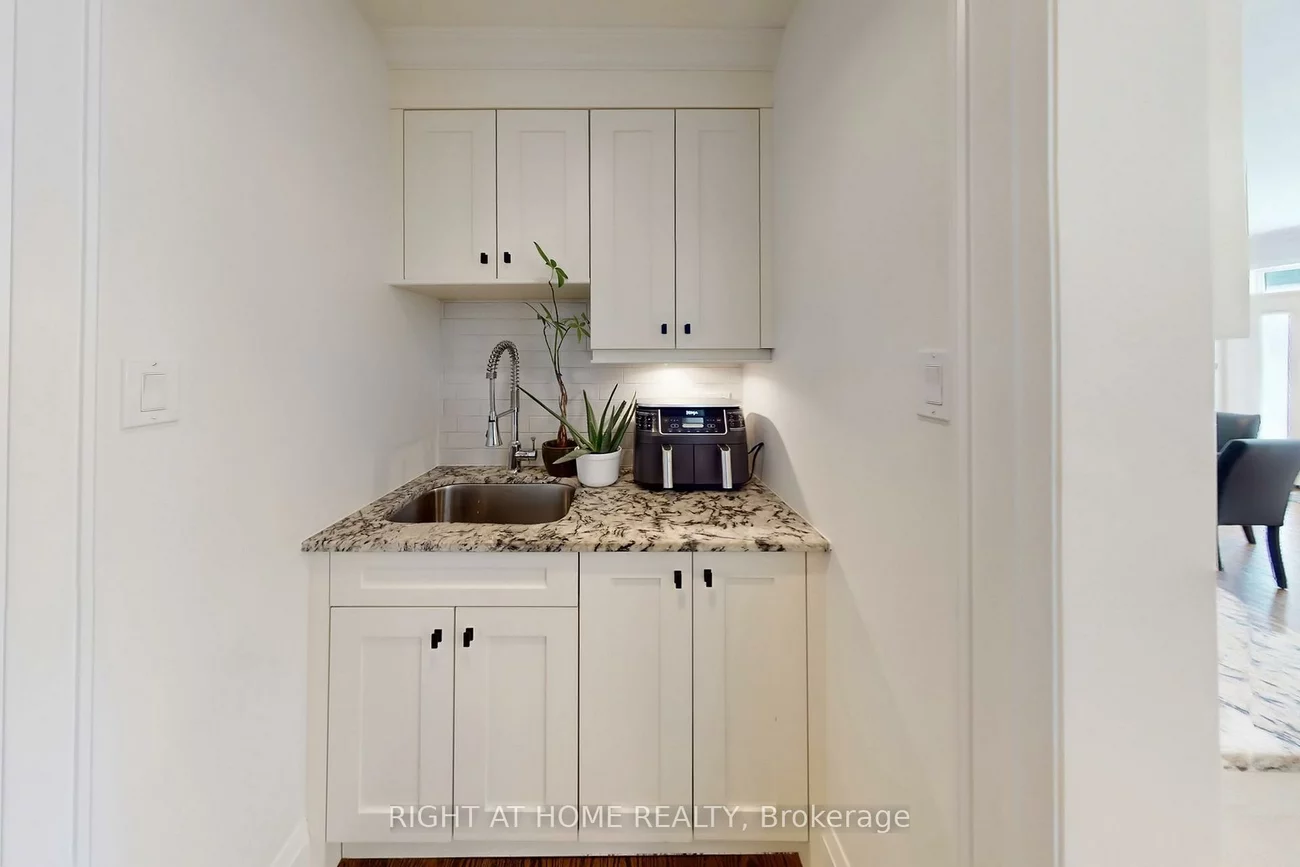 490, Orchard, 1020 - WO West, Oakville