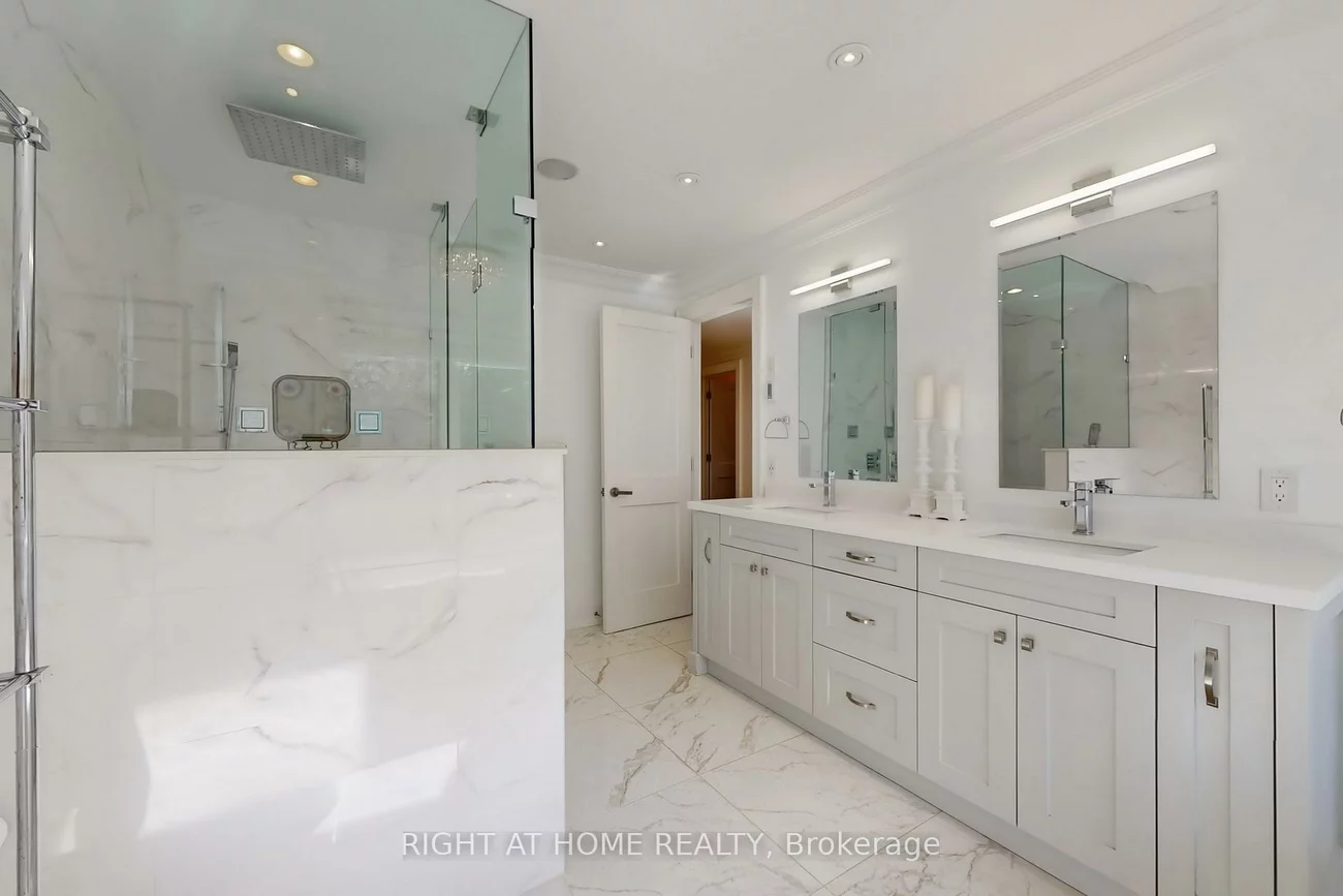 490, Orchard, 1020 - WO West, Oakville