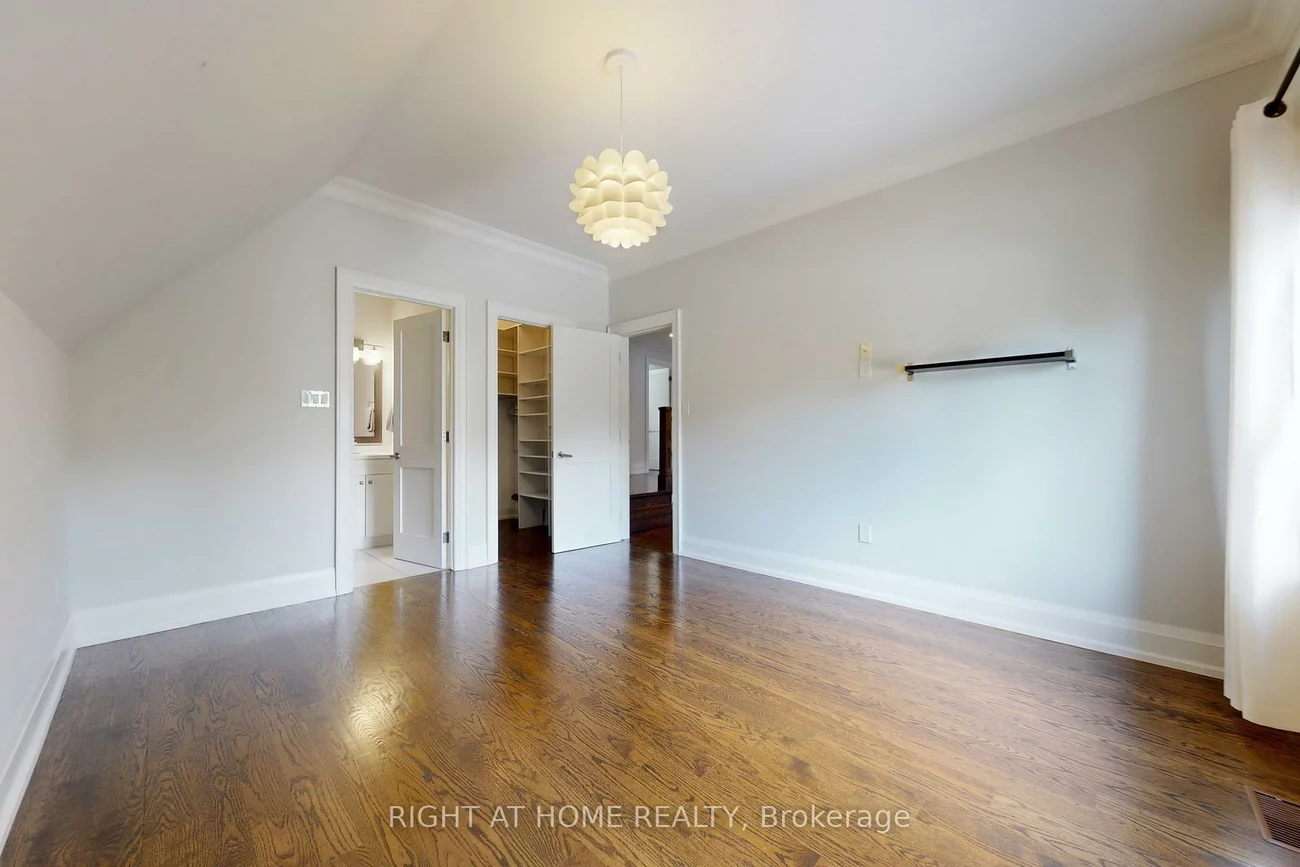 490, Orchard, 1020 - WO West, Oakville