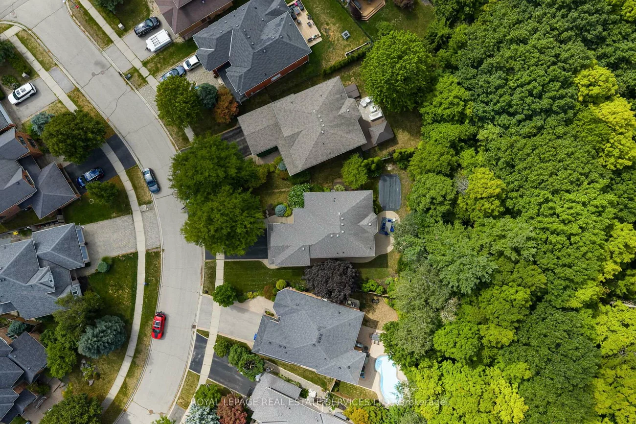 2349, Hilltop, 1022 - WT West Oak Trails, Oakville