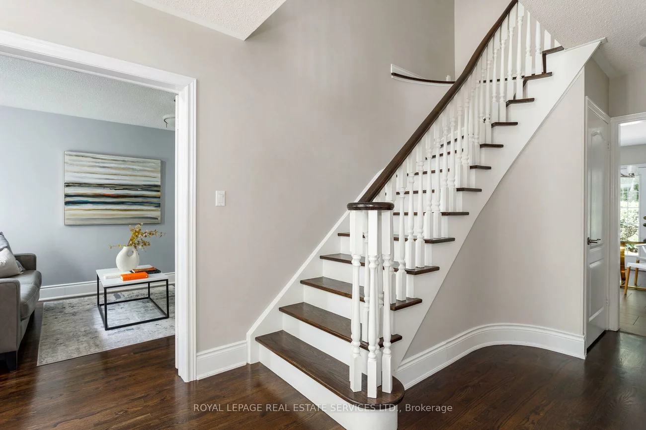 2349, Hilltop, 1022 - WT West Oak Trails, Oakville