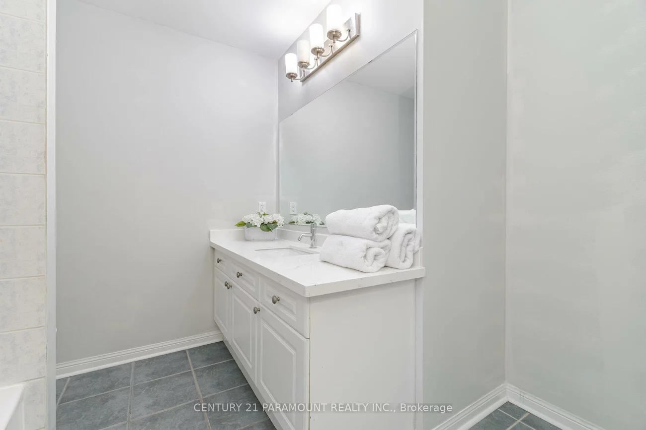 2159, Baronwood, 1019 - WM Westmount, Oakville