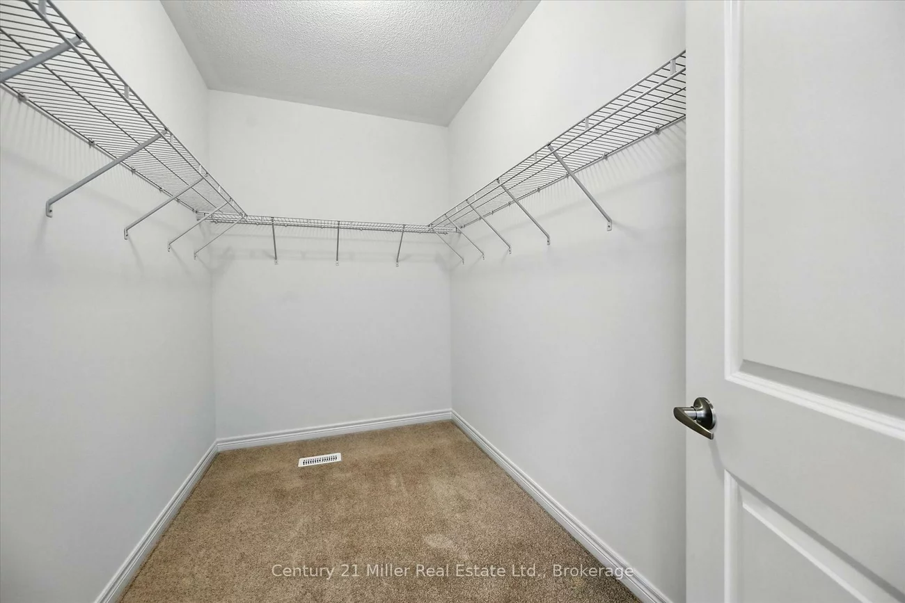 3250, Millicent, 1008 - GO Glenorchy, Oakville