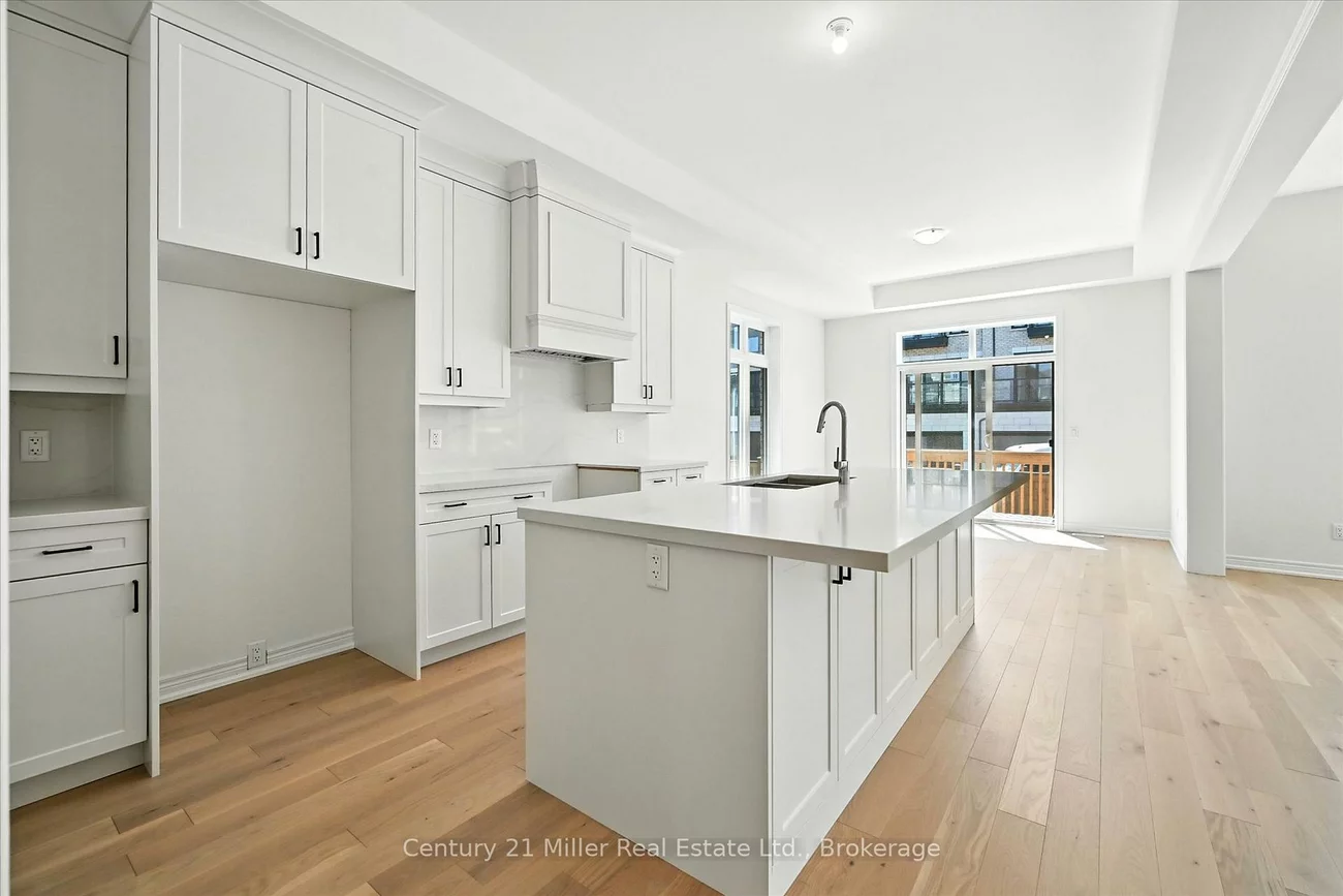 3250, Millicent, 1008 - GO Glenorchy, Oakville