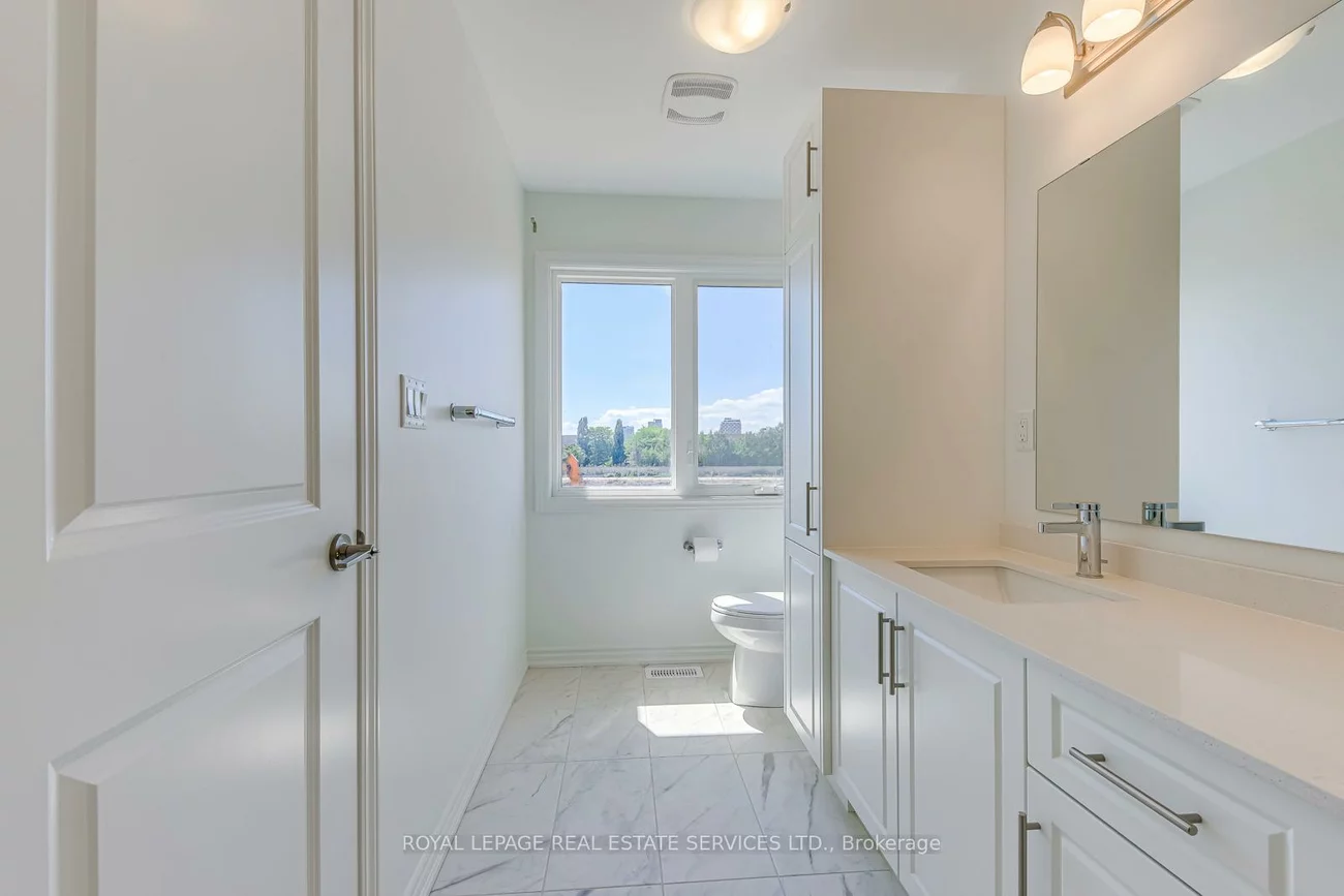 3042 Robert Lamb Blv, Robert Lamb, 1010 - JM Joshua Meadows, Oakville