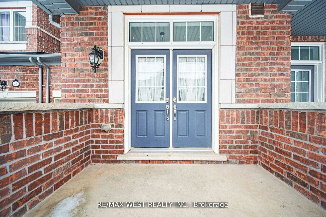 213, Sarah Cline, 1008 - GO Glenorchy, Oakville