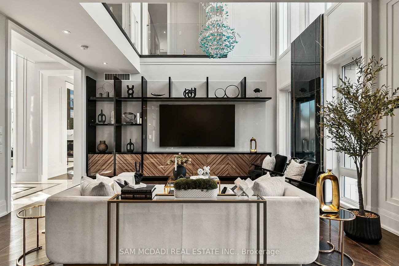 321, Morden, 1020 - WO West, Oakville