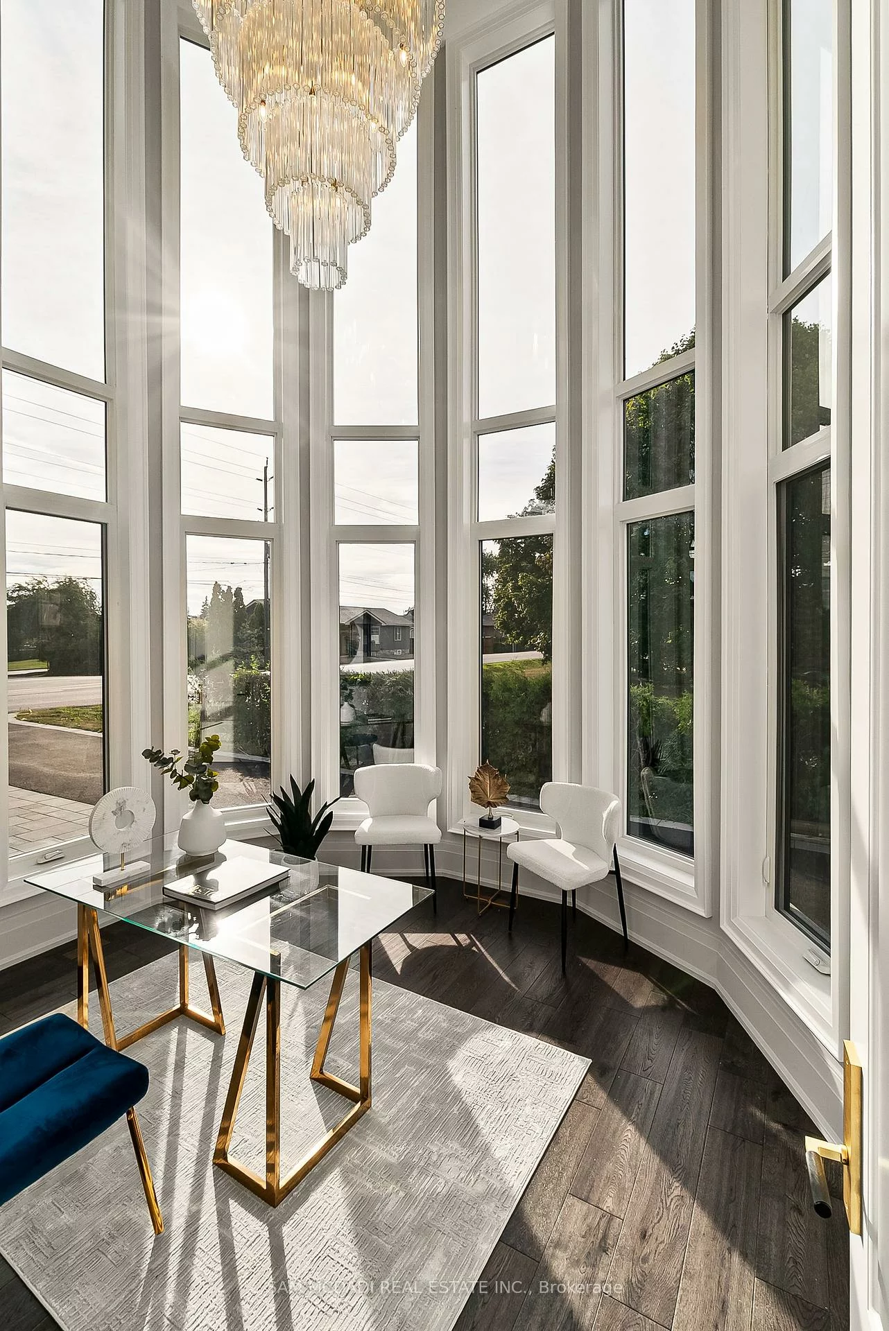 321, Morden, 1020 - WO West, Oakville