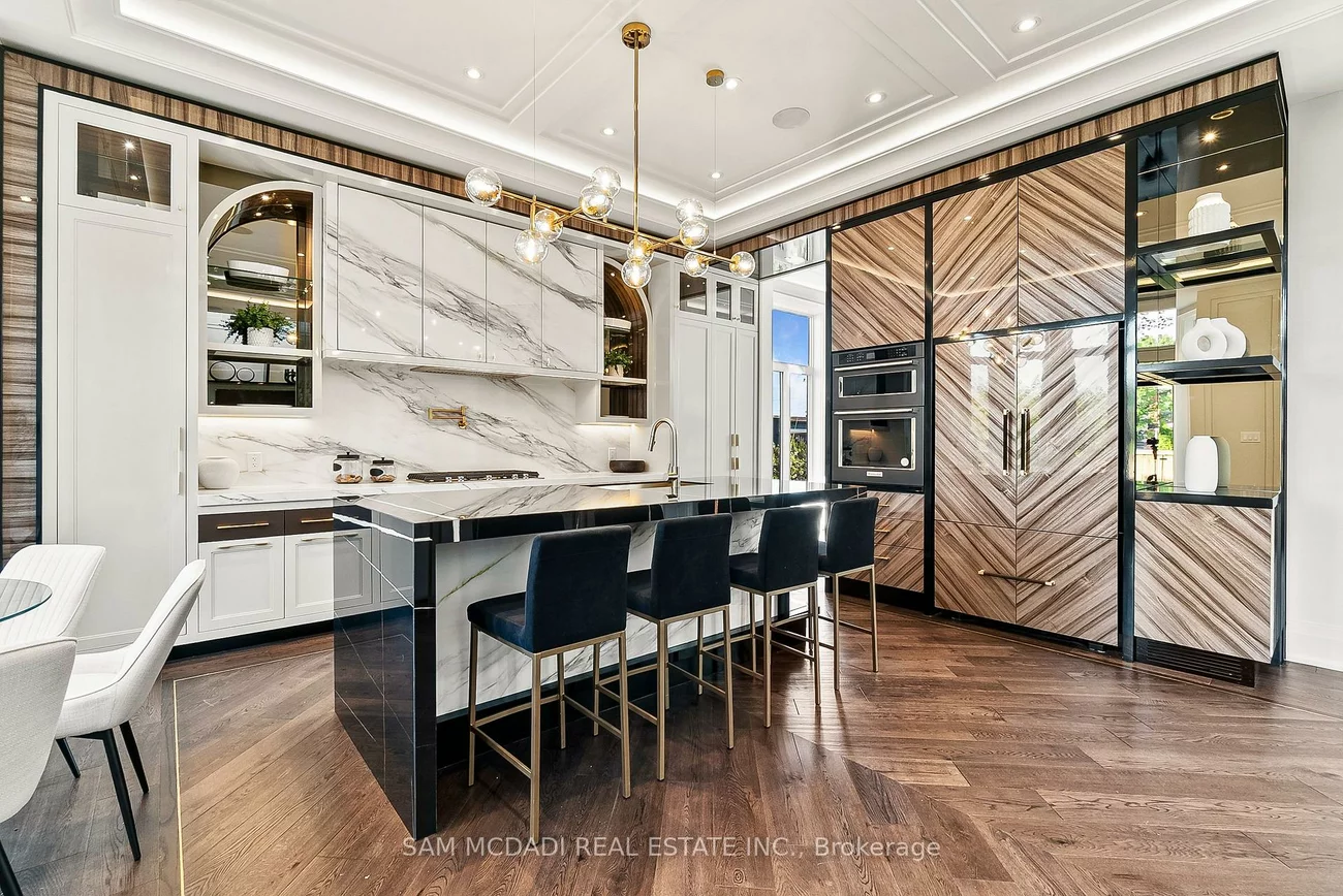 321, Morden, 1020 - WO West, Oakville
