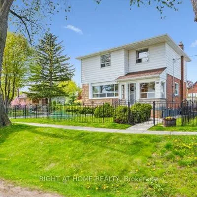 133, Prince Charles, 1002 - CO Central, Oakville