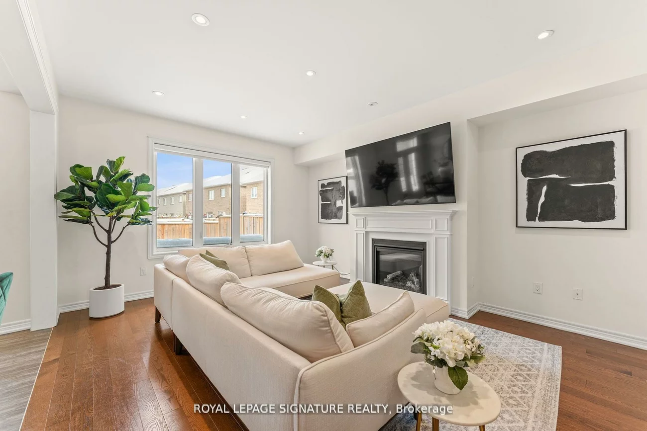 3453, Fourth, 1016 - SH Sixteen Hollow, Oakville