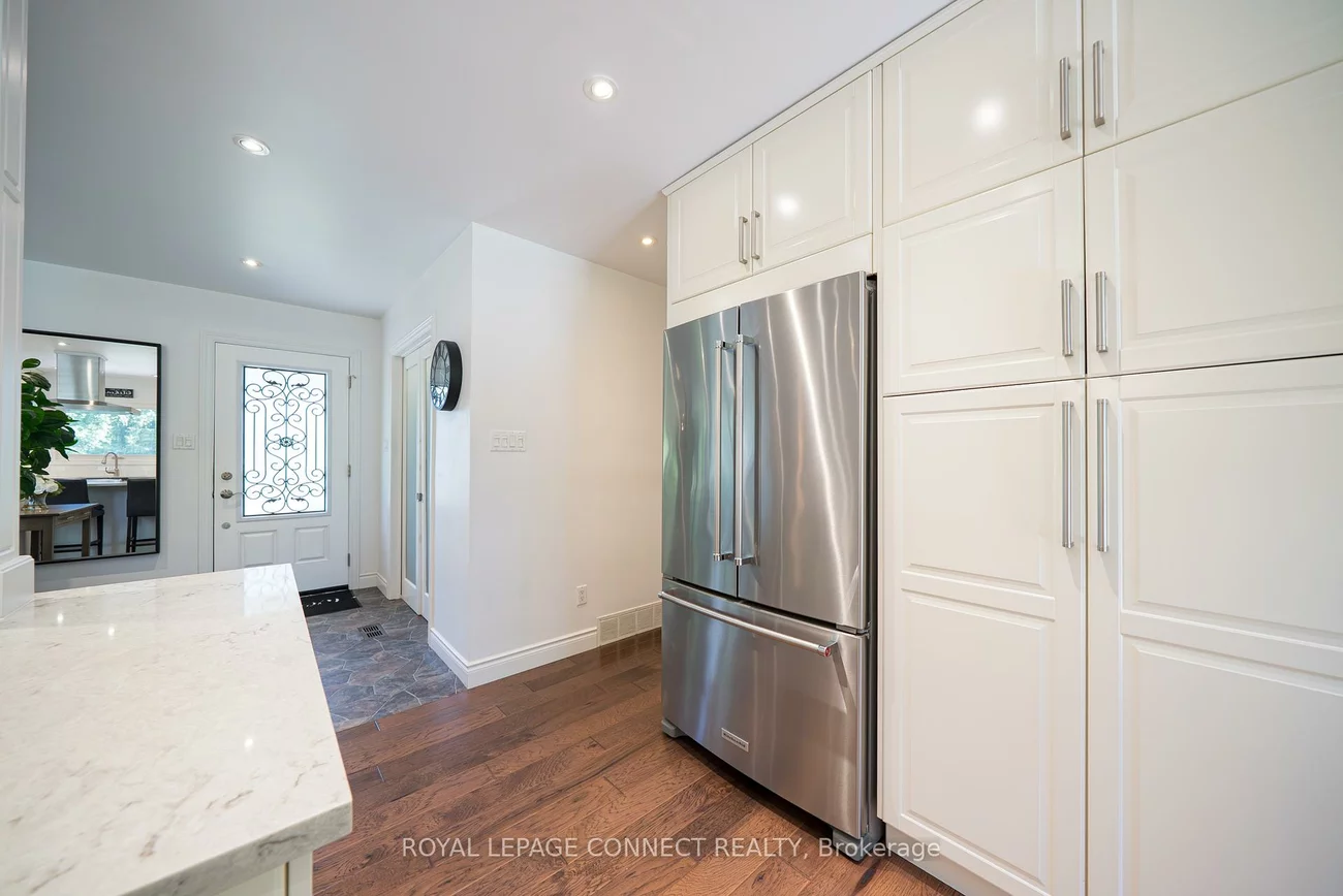 338, Sawyer, 1020 - WO West, Oakville