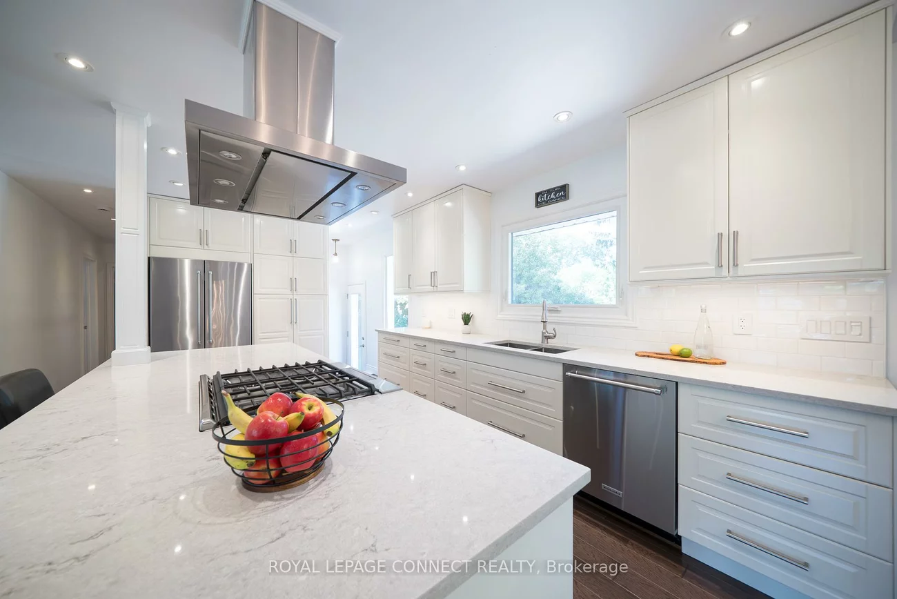 338, Sawyer, 1020 - WO West, Oakville