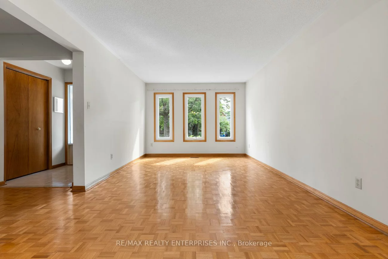 2941, Caradoc, 1004 - CV Clearview, Oakville