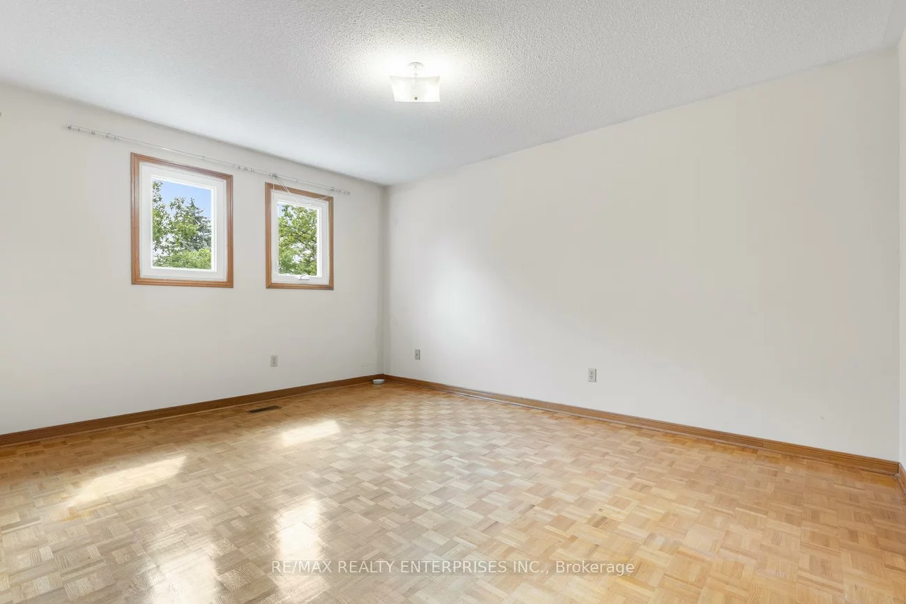 2941, Caradoc, 1004 - CV Clearview, Oakville