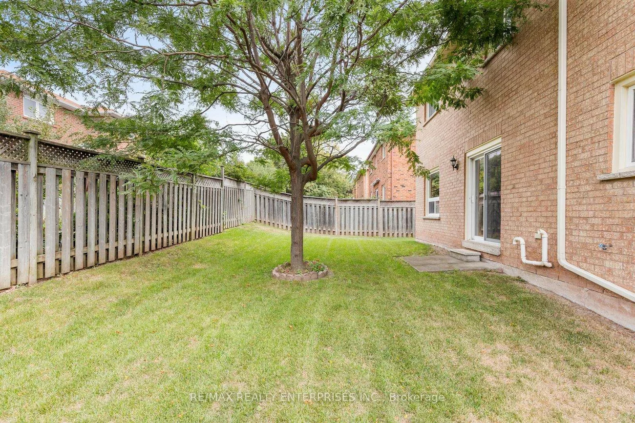 2941, Caradoc, 1004 - CV Clearview, Oakville