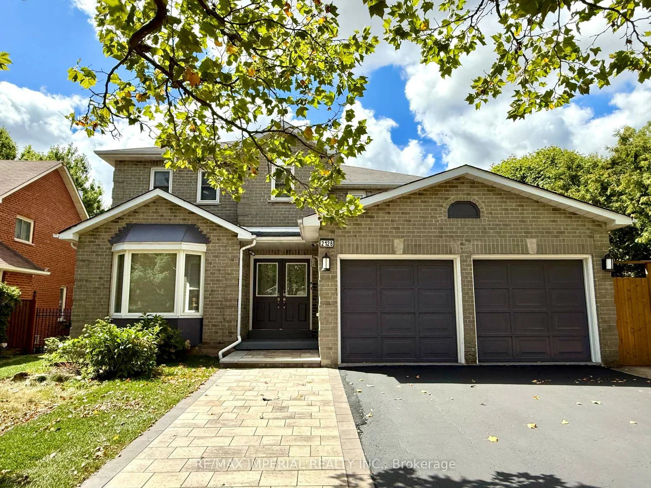 2128, Mayflower, 1015 - RO River Oaks, Oakville