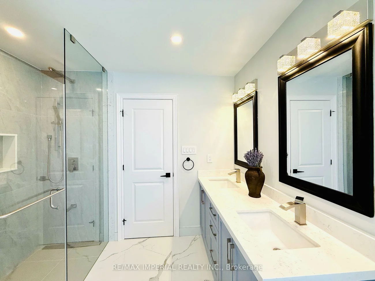 2128, Mayflower, 1015 - RO River Oaks, Oakville