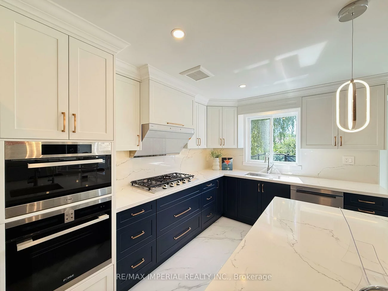 2128, Mayflower, 1015 - RO River Oaks, Oakville