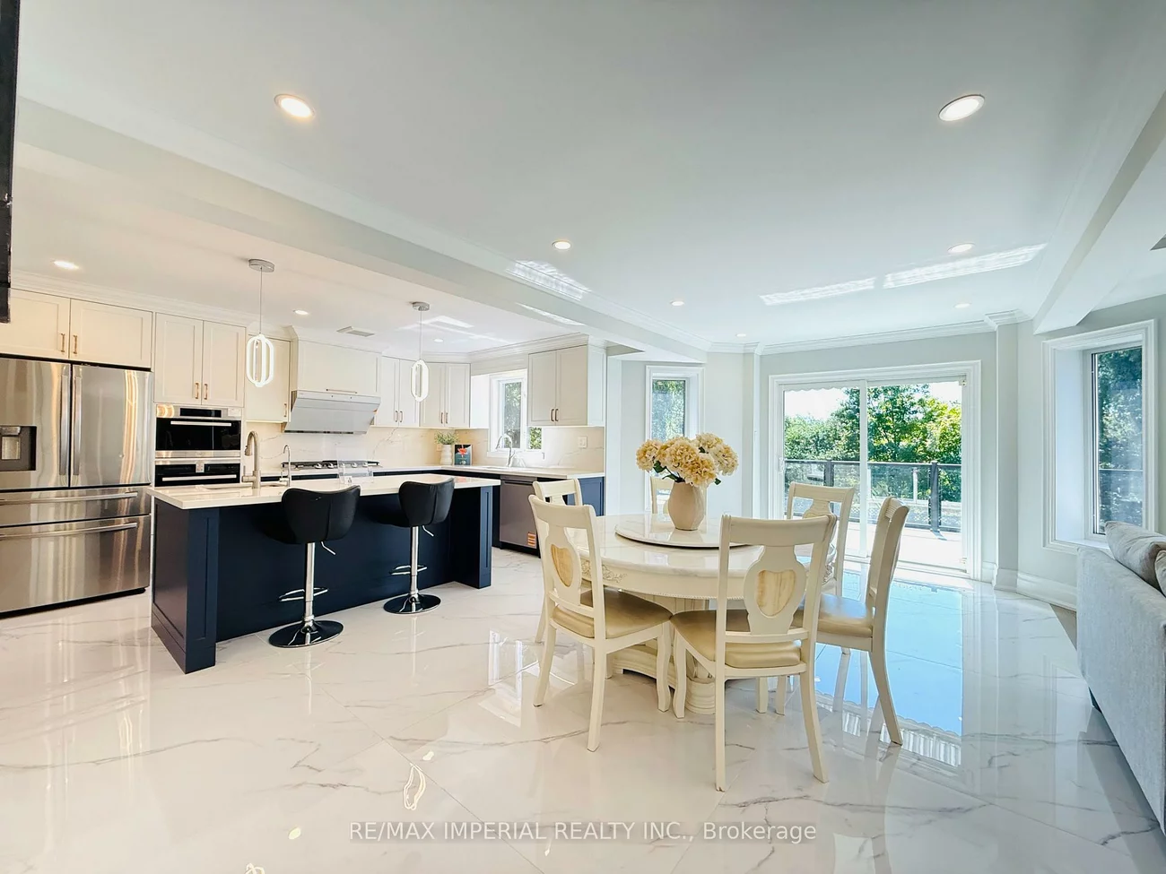 2128, Mayflower, 1015 - RO River Oaks, Oakville
