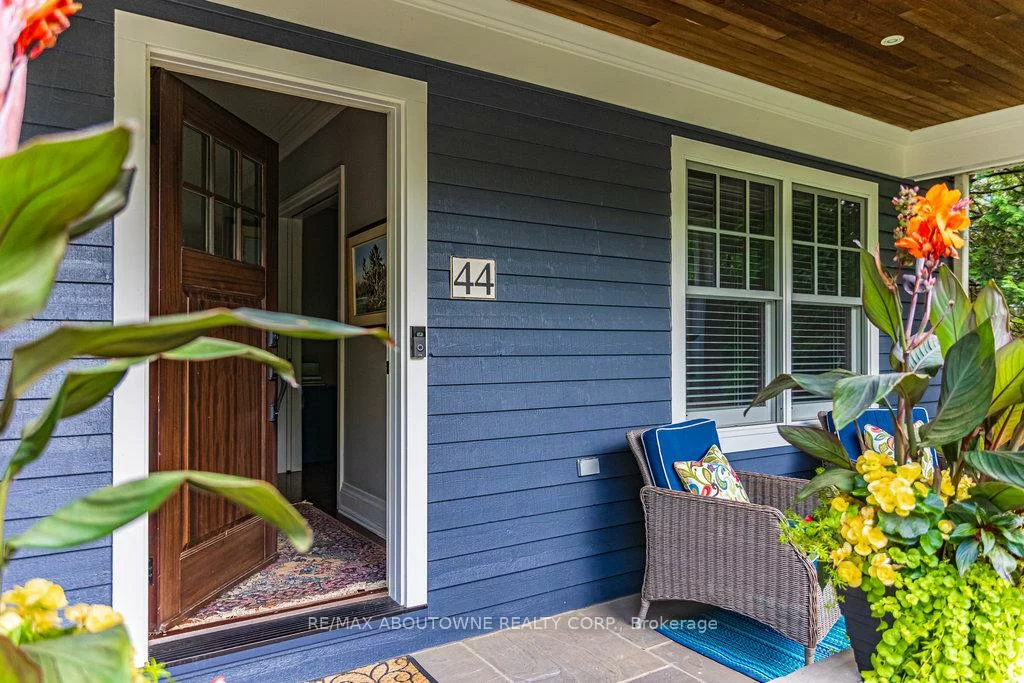 44, Head, 1002 - CO Central, Oakville