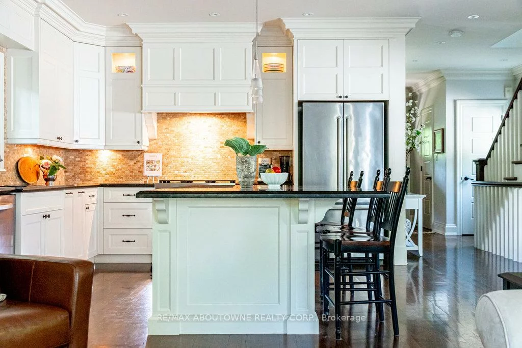 44, Head, 1002 - CO Central, Oakville