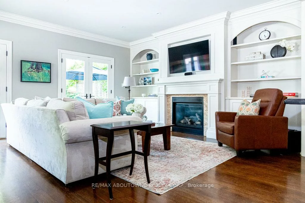 44, Head, 1002 - CO Central, Oakville