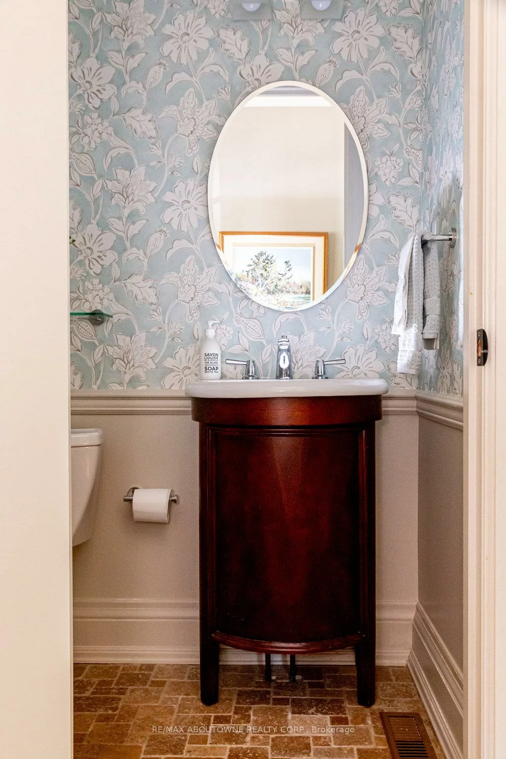 44, Head, 1002 - CO Central, Oakville