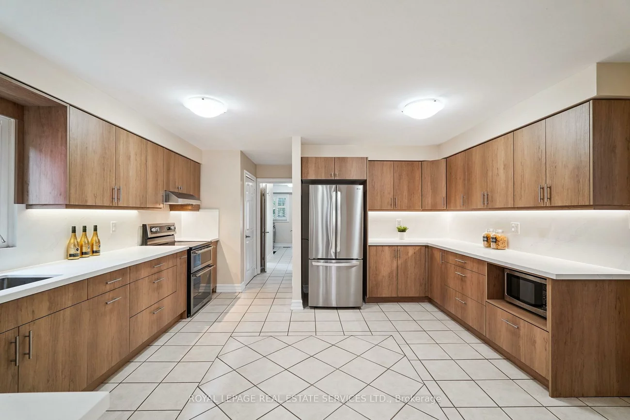 2814, Guilford, 1004 - CV Clearview, Oakville