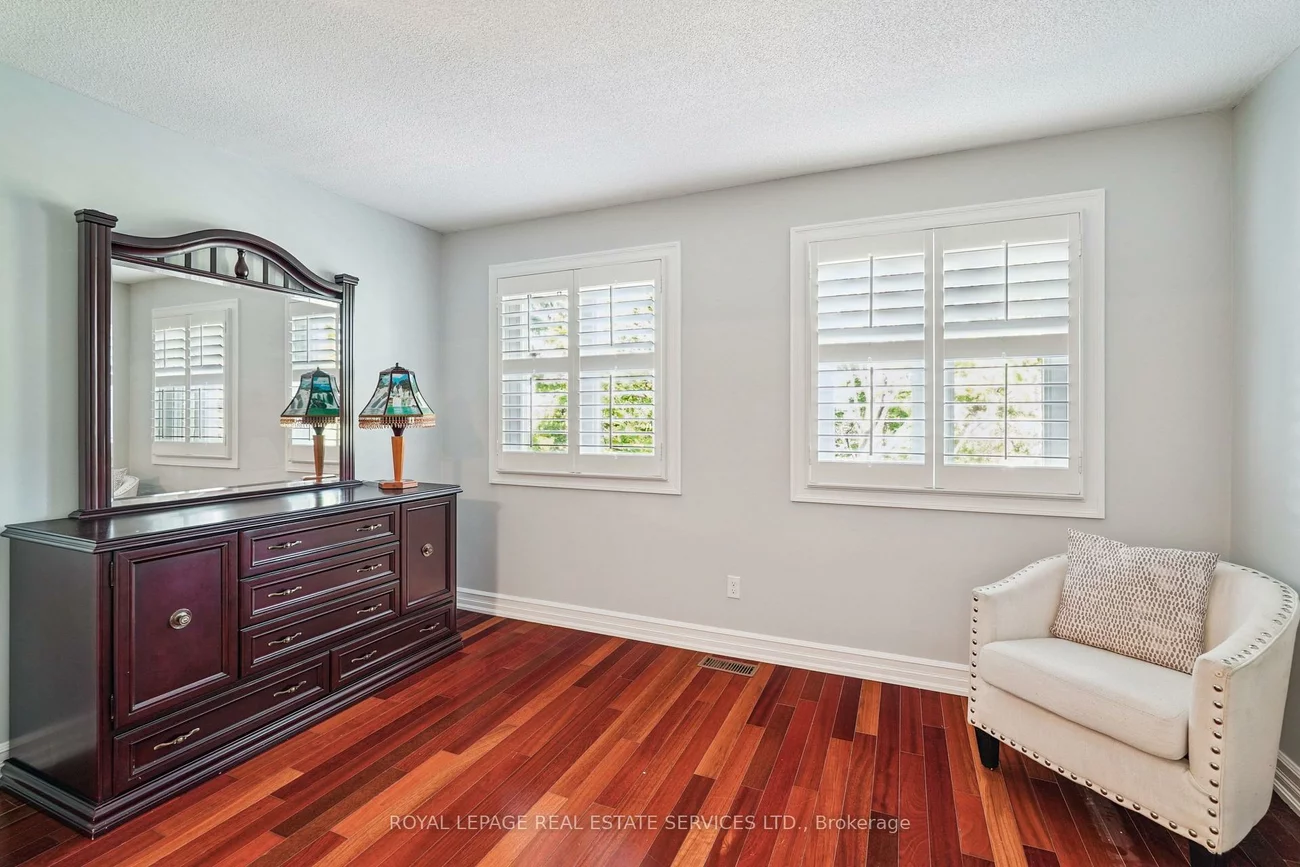 2814, Guilford, 1004 - CV Clearview, Oakville