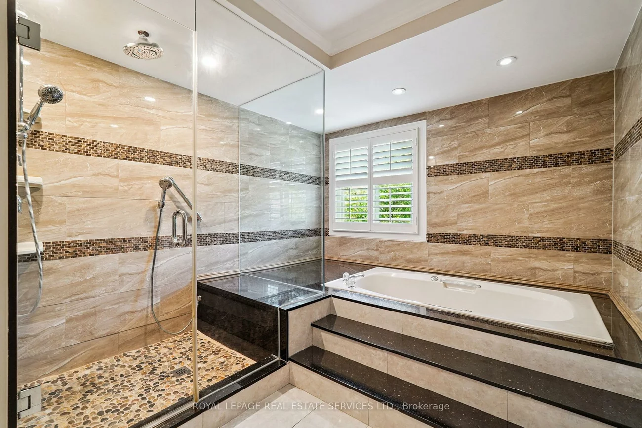 2814, Guilford, 1004 - CV Clearview, Oakville