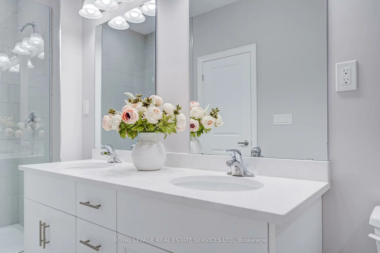270, Melody, 1015 - RO River Oaks, Oakville