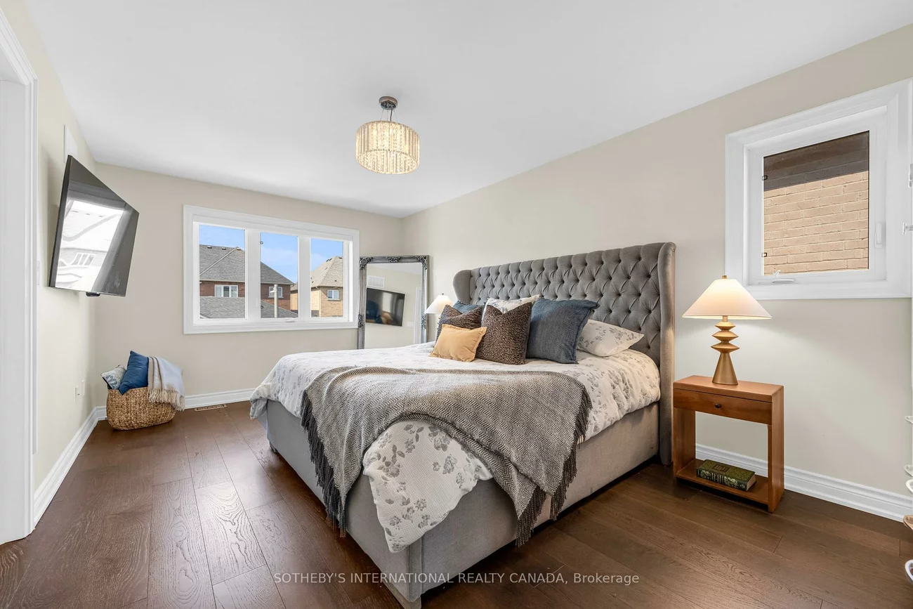 3130, Robert Brown, 1008 - GO Glenorchy, Oakville