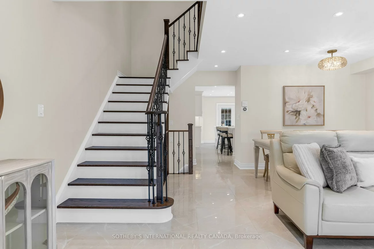 3130, Robert Brown, 1008 - GO Glenorchy, Oakville