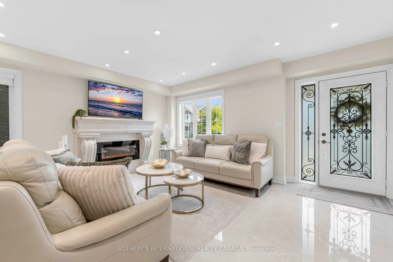 3130, Robert Brown, 1008 - GO Glenorchy, Oakville