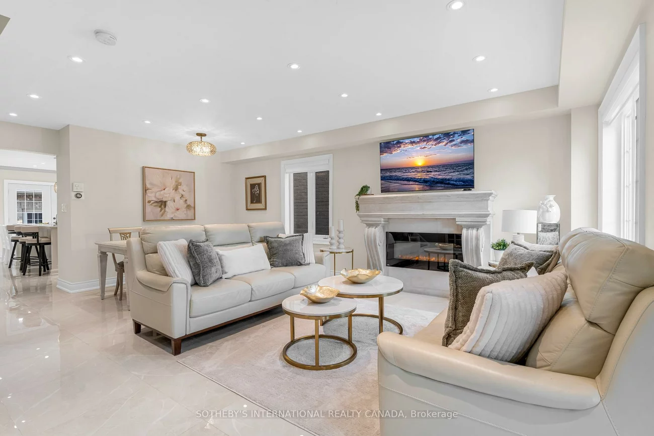 3130, Robert Brown, 1008 - GO Glenorchy, Oakville
