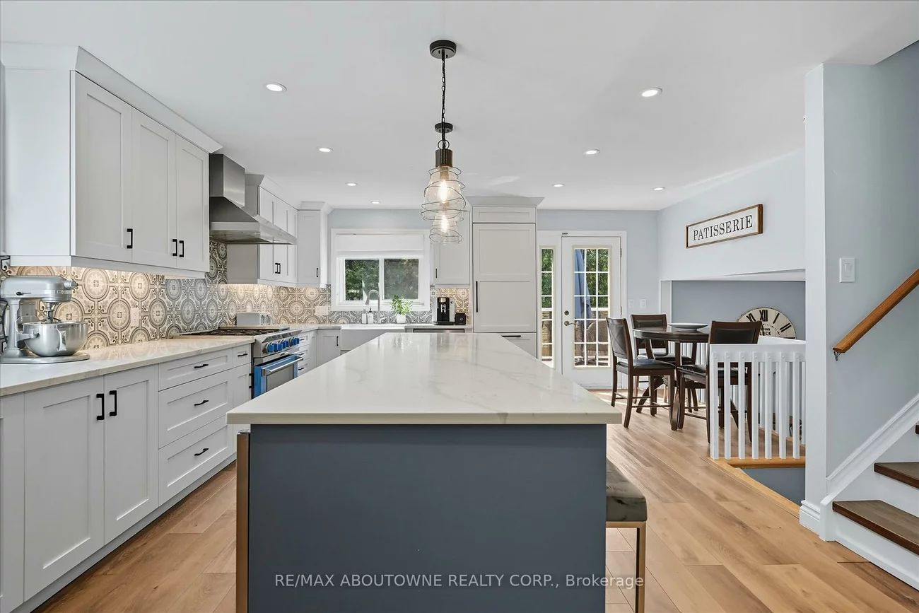 2490, Trevor, 1001 - BR Bronte, Oakville