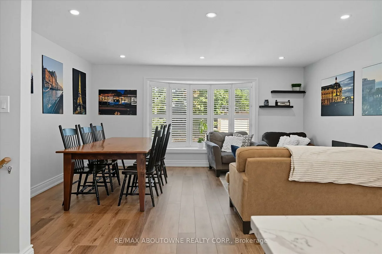 2490, Trevor, 1001 - BR Bronte, Oakville